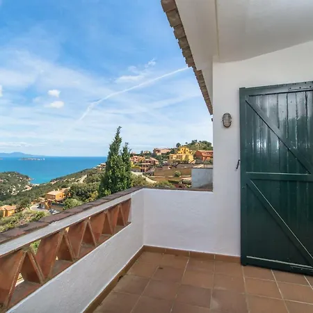 Sleeps 4