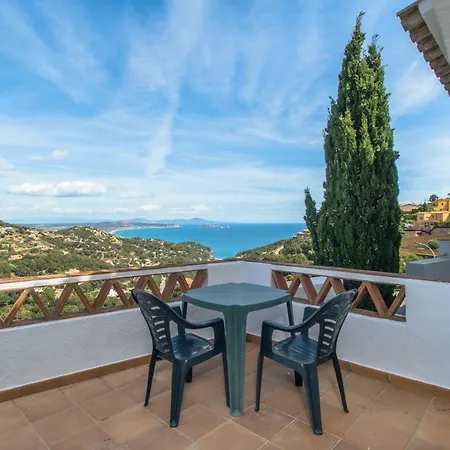 Ferienhaus Sleeps 4 Begur